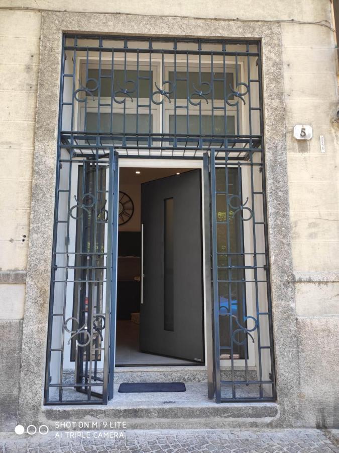 Civico29 Appartamento Bilocale Como Bagian luar foto